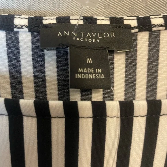 Ann Taylor Black and White Boxy Blouse - Picture 3 of 5